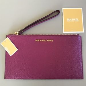 Michael Kors NEW Large Leather Wristlet in Purple